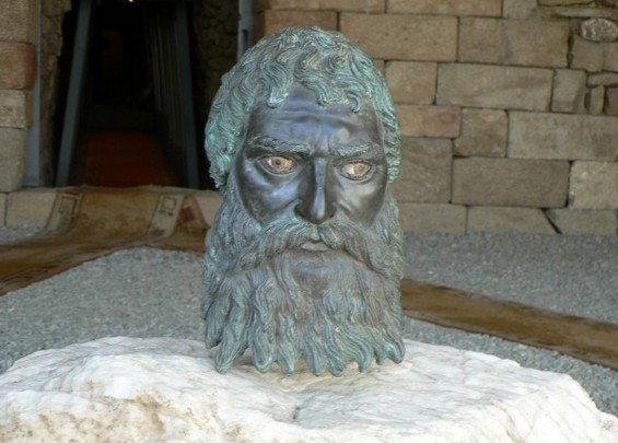 The lifelike bronze head of Ancient Thracian Odryssian King Seuthes III was discovered in 2004 in his tomb near his capital Seuthopolis, near Bulgaria's Kazanlak. Photo by kazanlak.com