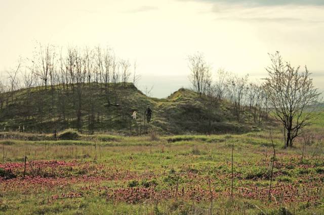 The Ancient Thracian mound known as Cholakova Mogila created by the Thracians when they buried their stone circle observatory at Staro Zhelezare. Photo: Staro Zhelezare Facebook Page